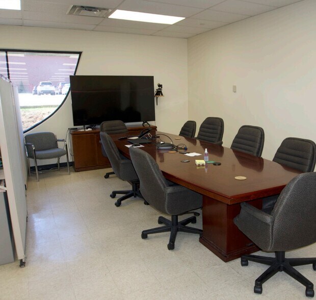 More Photos Of 320 Oser Ave, Hauppauge Warehouse For Sale