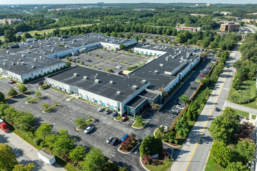 More Photos Of 7229 Parkway Dr, Hanover Light Manufacturing For Lease