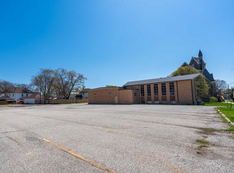 More Photos Of 220 George St, Sarnia Religious Facility For Sale