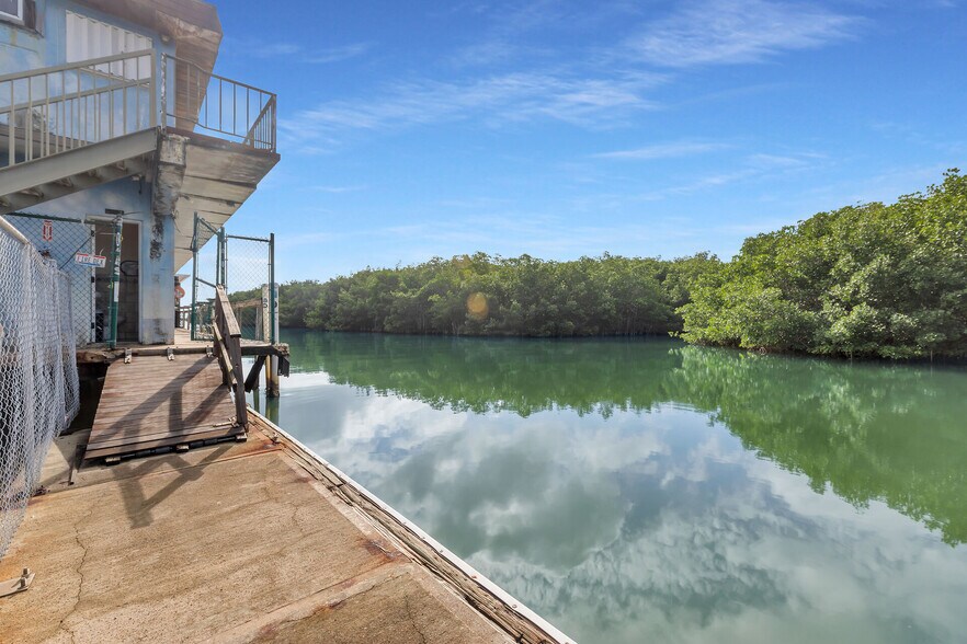 More Photos Of 58000 Card Sound Rd, Key Largo Restaurant For Sale