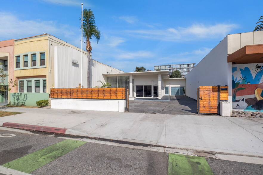 Primary Photo Of 555 E 3rd St, Long Beach Storefront Retail Residential For Sale