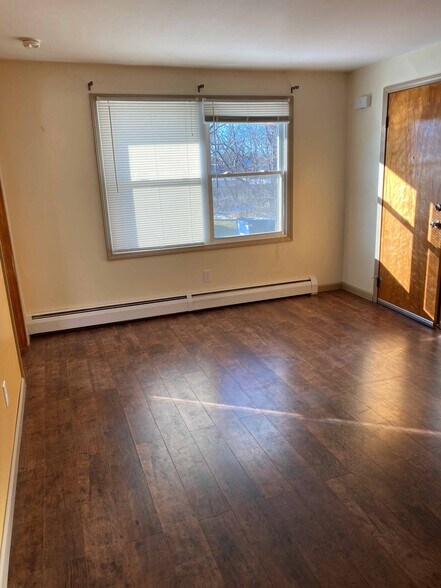 More Photos Of 8479-8481 East Ave, Gasport Apartments For Sale