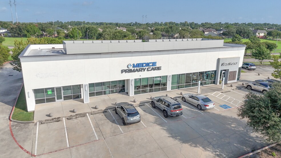 Primary Photo Of 17228 W Grand Parkway S, Sugar Land Medical For Lease