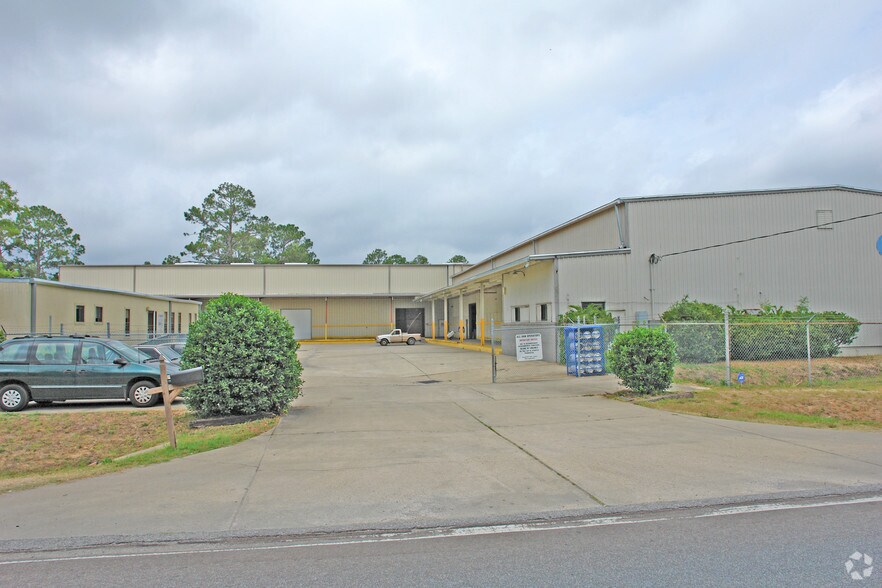 More Photos Of 735 N Fairfield Dr, Pensacola Industrial For Sale