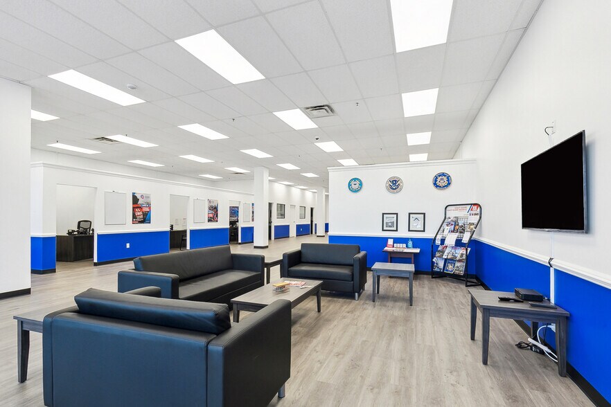 More Photos Of 3908 Veterans Memorial Blvd, Metairie General Retail For Sale