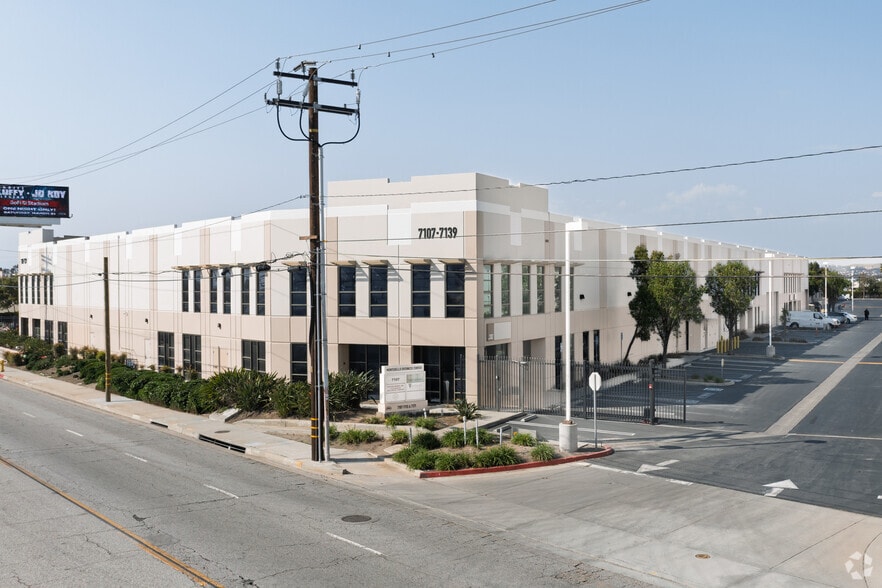 Primary Photo Of 7125 Telegraph Rd, Montebello Warehouse For Lease