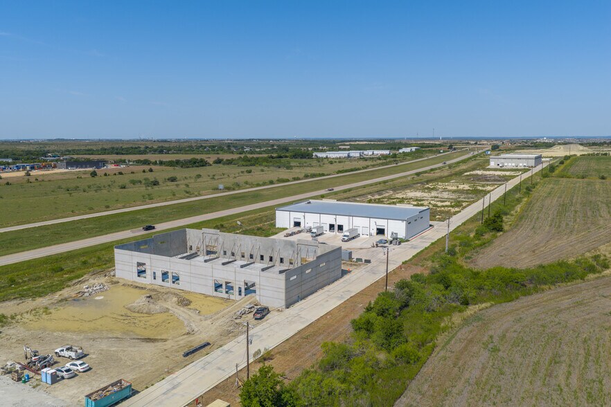 More Photos Of 12522 FM 1625, Creedmoor Warehouse For Sale