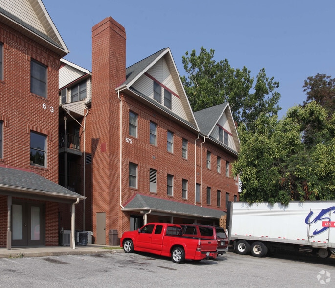 More Photos Of 637 Main St, Laurel Apartments For Sale