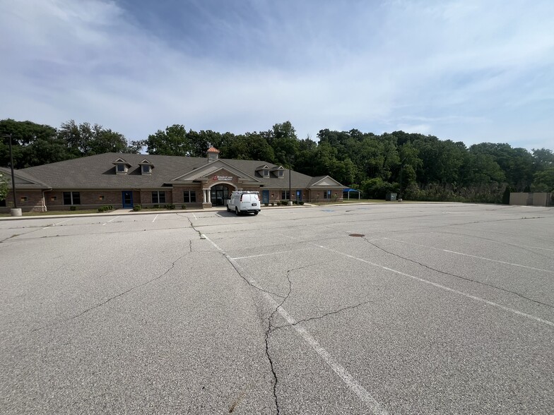 Primary Photo Of 82 Capital Dr, Warsaw Daycare Center For Sale