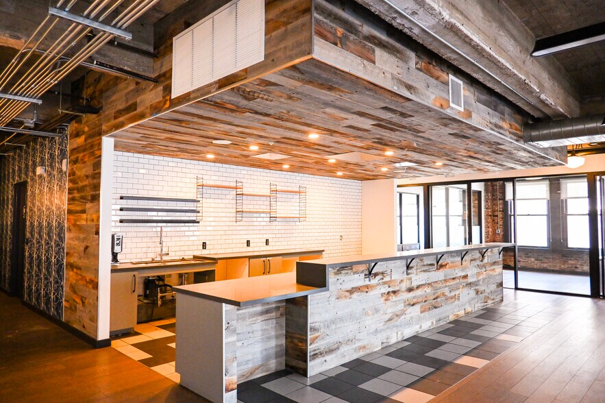 More Photos Of 25 Taylor St, San Francisco Office For Sale