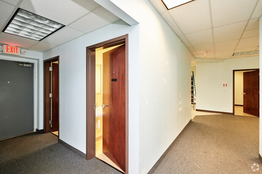 More Photos Of 1900 S Clinton Ave, Rochester Storefront For Lease