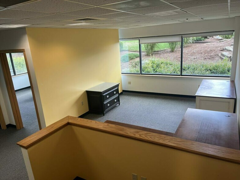 More Photos Of 35 Braintree Hill Office Park, Braintree Office For Lease