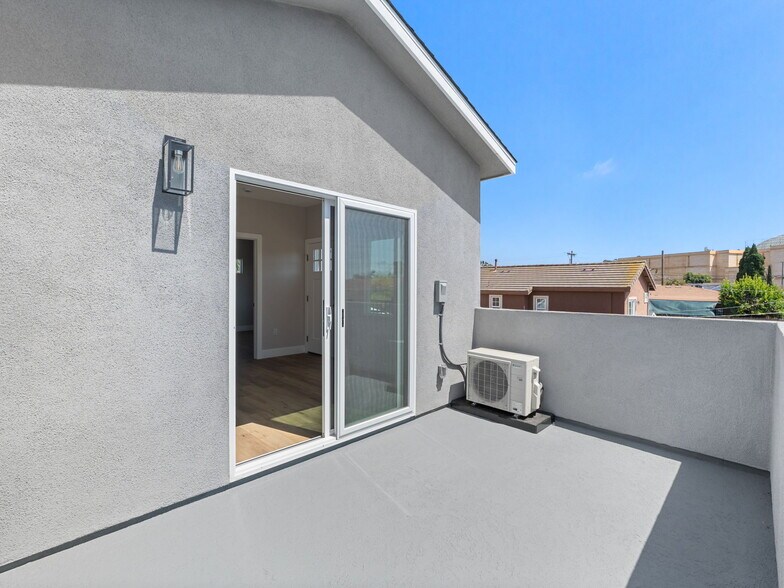 More Photos Of 438 Denby St, San Diego Apartments For Sale