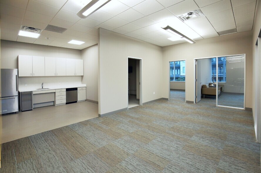 More Photos Of Dallas North Tollway, Plano Unknown For Lease