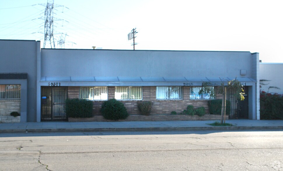 Primary Photo Of 5706 Cahuenga Blvd, North Hollywood Loft Creative Space For Lease
