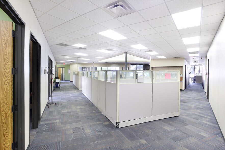More Photos Of 5404 Wurzbach Rd, San Antonio Office For Sale