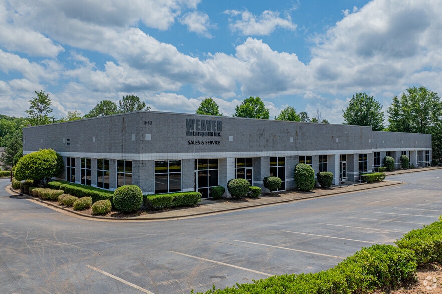 Primary Photo Of 1640 NW Maynard Rd, Cary Auto Dealership For Sale