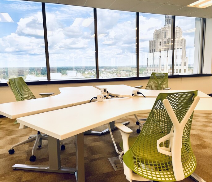 More Photos Of 110 W Berry St, Fort Wayne Office For Lease