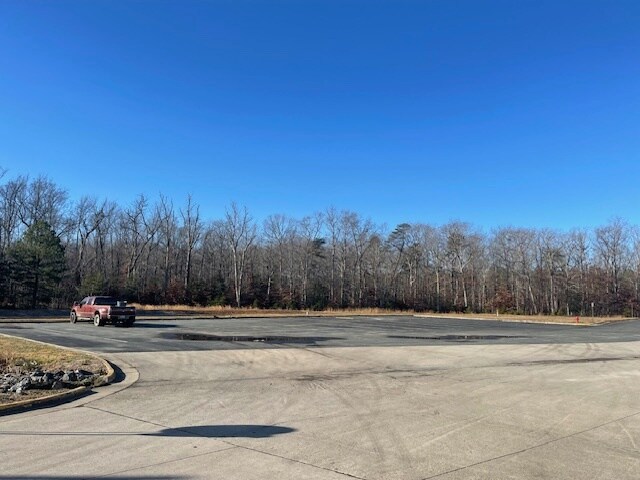 More Photos Of 8520 Jamison Ln, Fredericksburg Warehouse For Lease