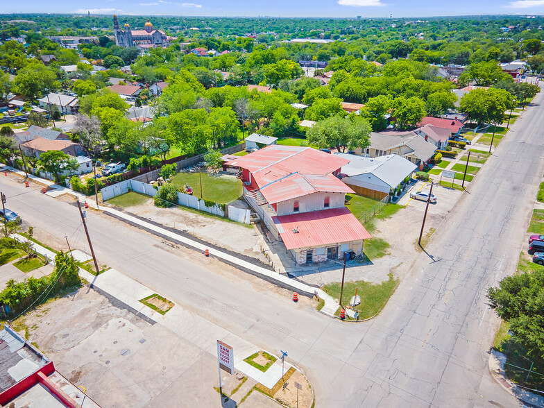 Primary Photo Of 800 Cincinnati Ave, San Antonio Freestanding For Sale