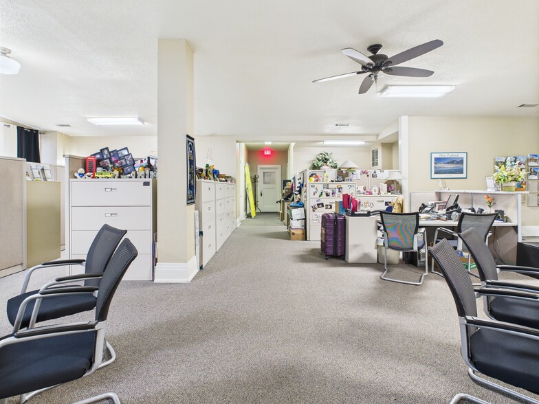 More Photos Of 619 Blondeau St, Keokuk Office For Sale