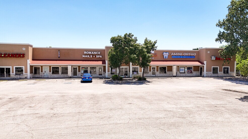 More Photos Of 9262 Culebra Rd, San Antonio Storefront Retail Office For Sale