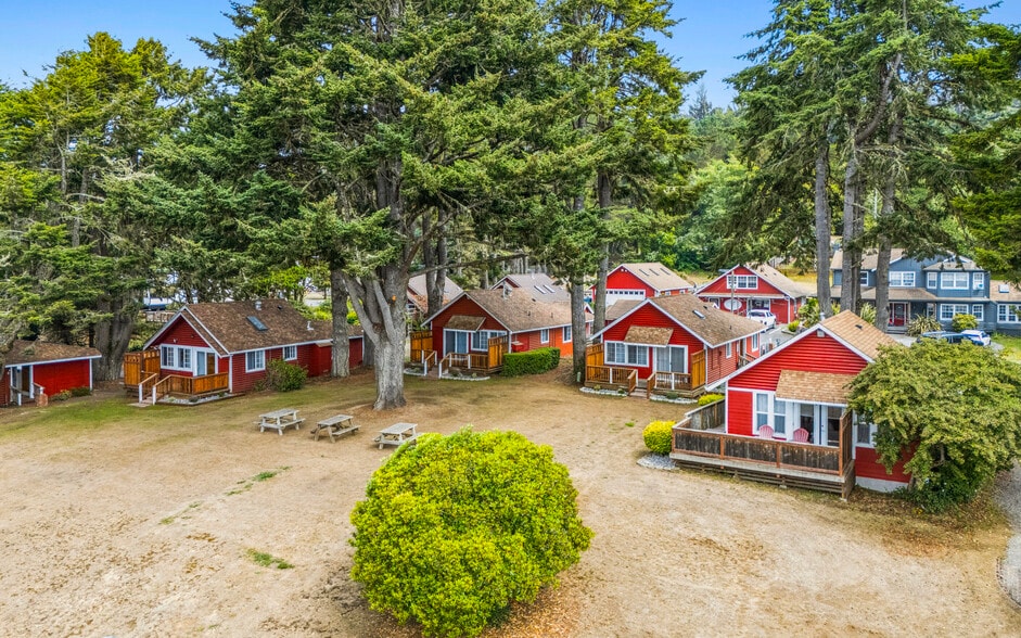 More Photos Of 3415 Patricks Point Dr, Trinidad Lodge Meeting Hall For Sale