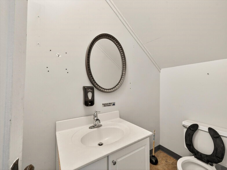 More Photos Of 9 S Main St, Manchester Storefront Retail Residential For Sale