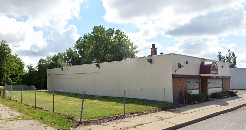 More Photos Of 17850 Mount Elliott St, Detroit Warehouse For Sale