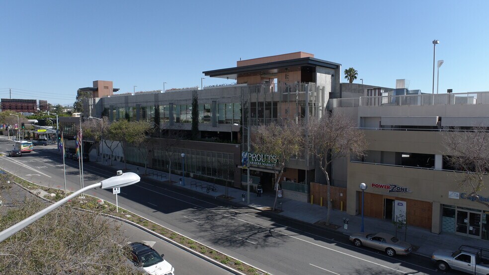More Photos Of 8550-8594 Santa Monica Blvd, West Hollywood General Retail For Sale