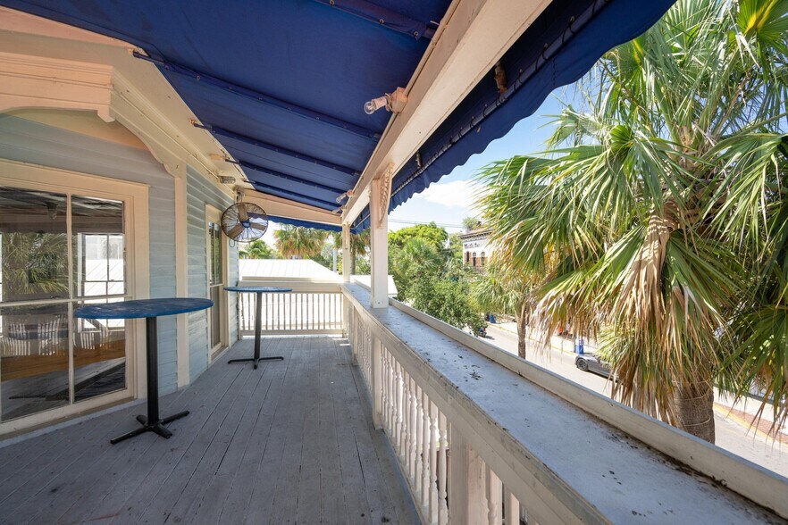 More Photos Of 221 Duval St, Key West Restaurant For Lease
