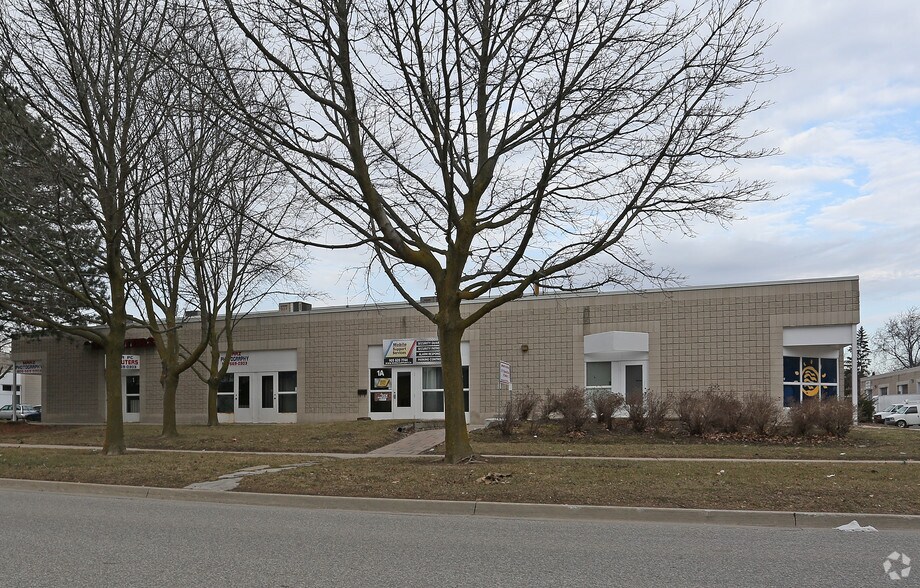 Primary Photo Of 2485 Dunwin Dr, Mississauga Warehouse For Lease