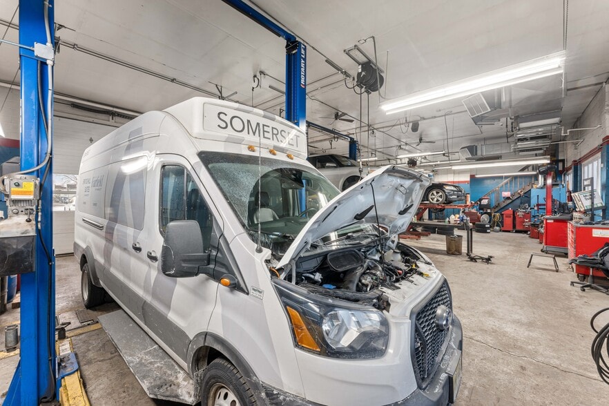 More Photos Of 141 Lincoln Blvd, Middlesex Auto Repair For Sale