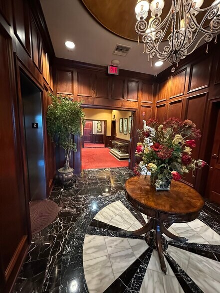 More Photos Of 4371 US Highway 17, Orange Park Office For Lease