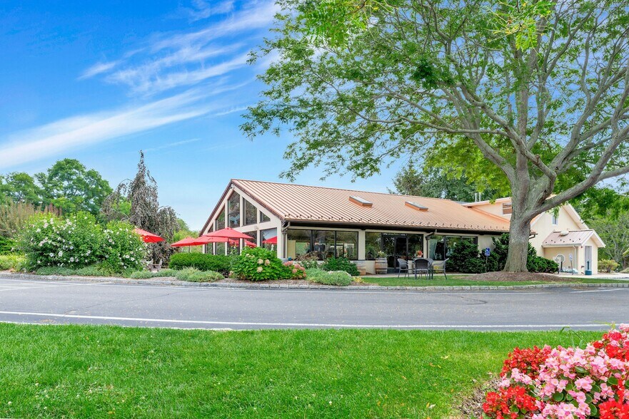 More Photos Of 44075 Rte 25, Peconic Winery Vineyard For Sale