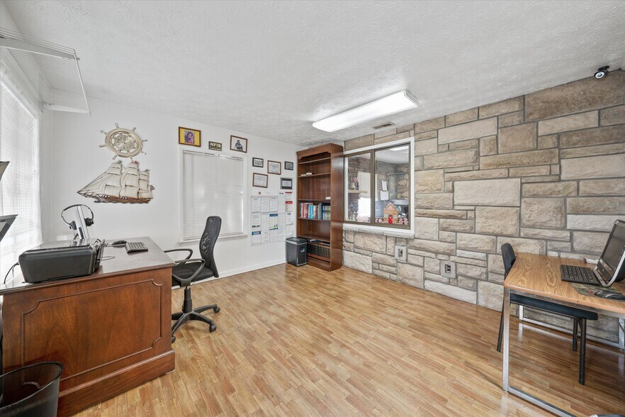 More Photos Of , Maryville Unknown For Sale