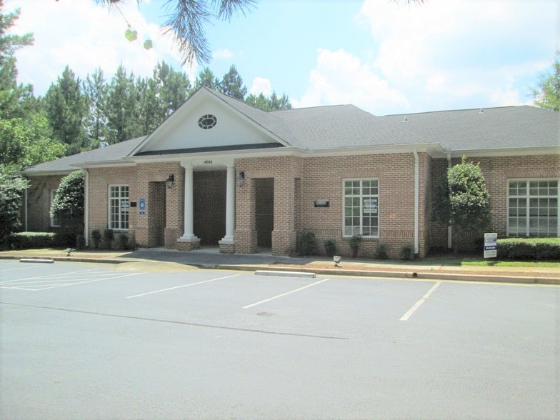 More Photos Of 4568 Lawrenceville Hwy NW, Lilburn Office For Sale