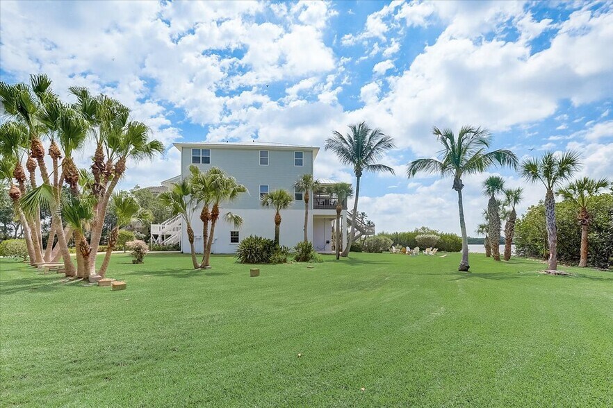More Photos Of 2424 Bay Dr, Bradenton Land For Sale
