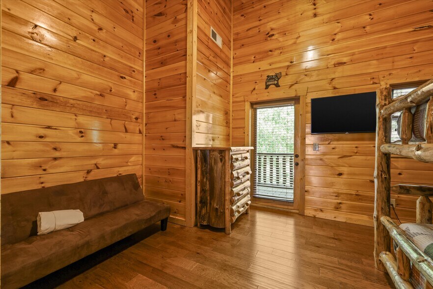 More Photos Of 1960 Blackthorn Trl, Sevierville Specialty For Sale