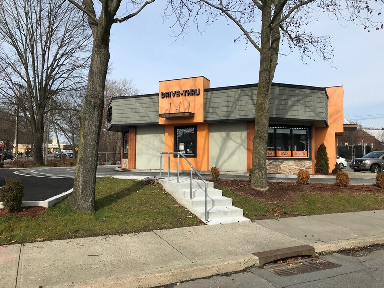 More Photos Of 24 Tarrytown Rd, White Plains Restaurant For Lease