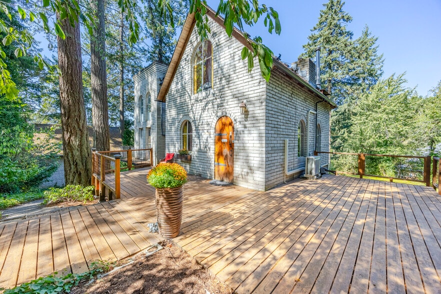 More Photos Of 1820 E 28th Ave, Eugene Multifamily For Sale