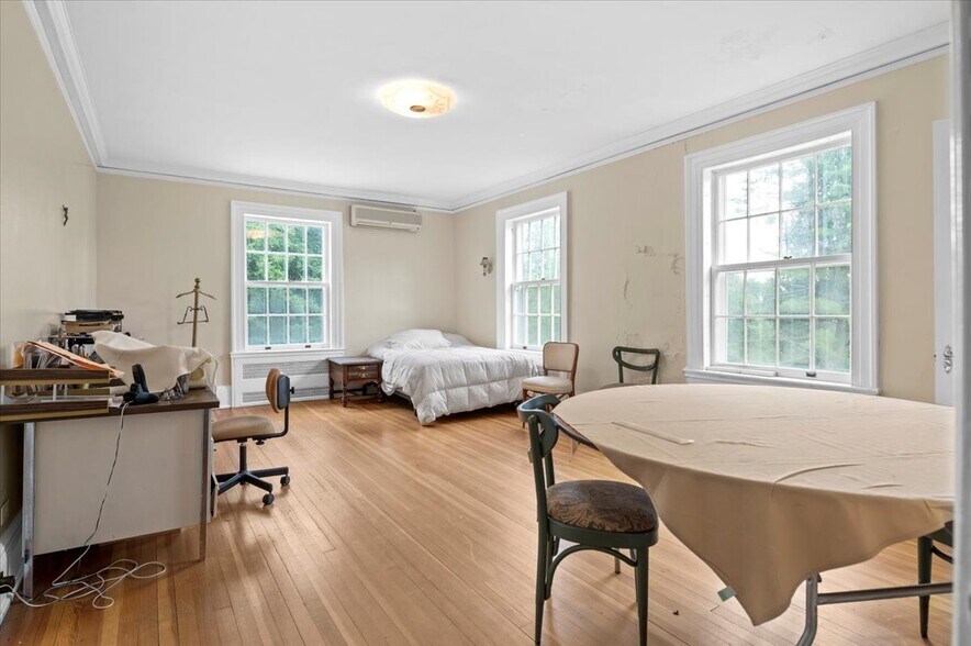 More Photos Of 2255 Ballston Ave, Saratoga Springs General Retail For Sale