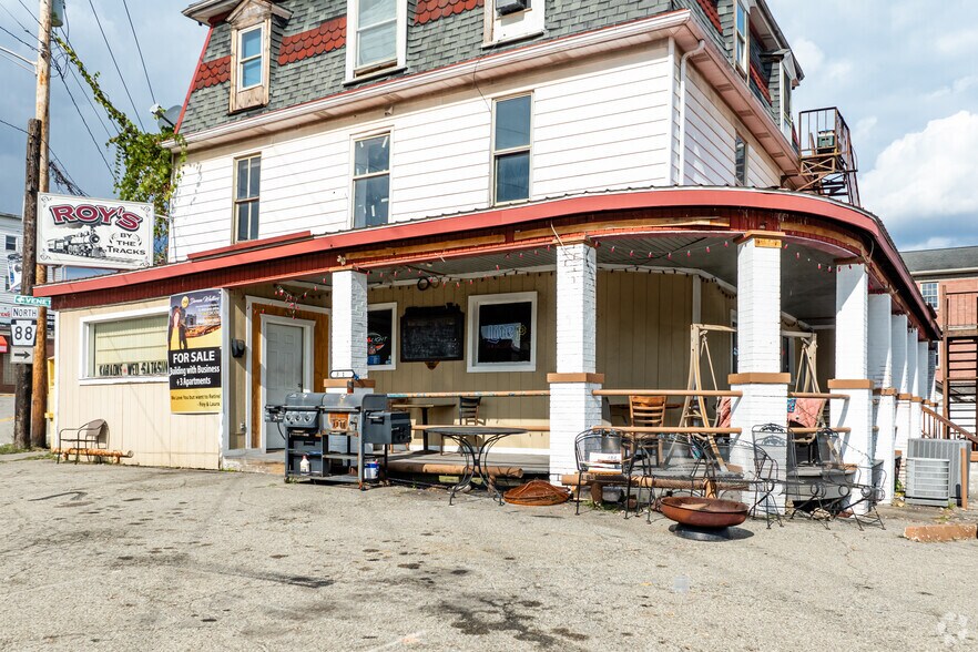 More Photos Of 3710 PA-88, Finleyville Bar For Sale