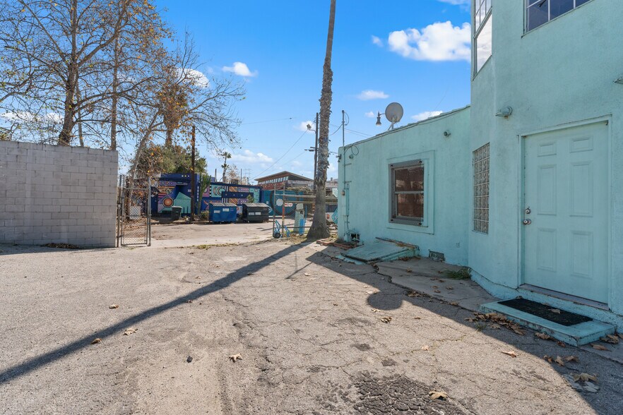 More Photos Of 3051 N Coolidge Ave, Los Angeles Land For Sale