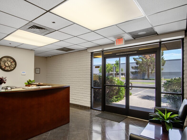 More Photos Of 2400 S Roosevelt St, Tempe Warehouse For Sale