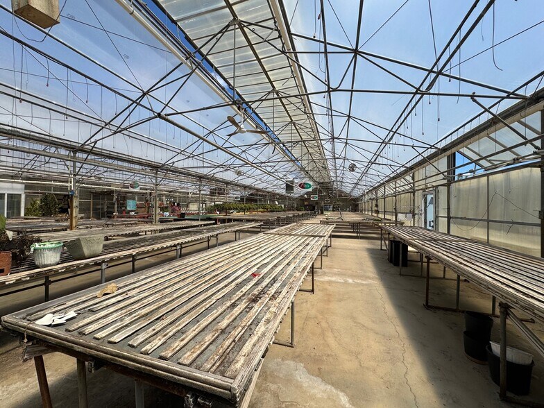 More Photos Of 1993 Wright Rd, Akron Garden Center For Sale