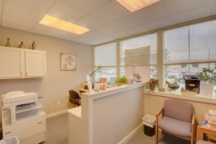More Photos Of 113 W Mulberry St, Kokomo Storefront Retail Residential For Sale