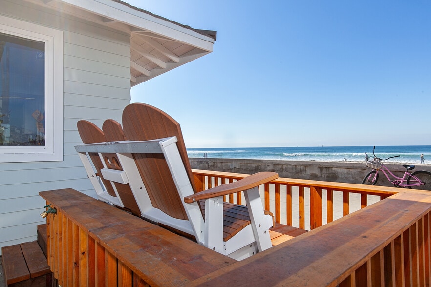 More Photos Of 3795 Ocean Front Walk, San Diego Apartments For Sale