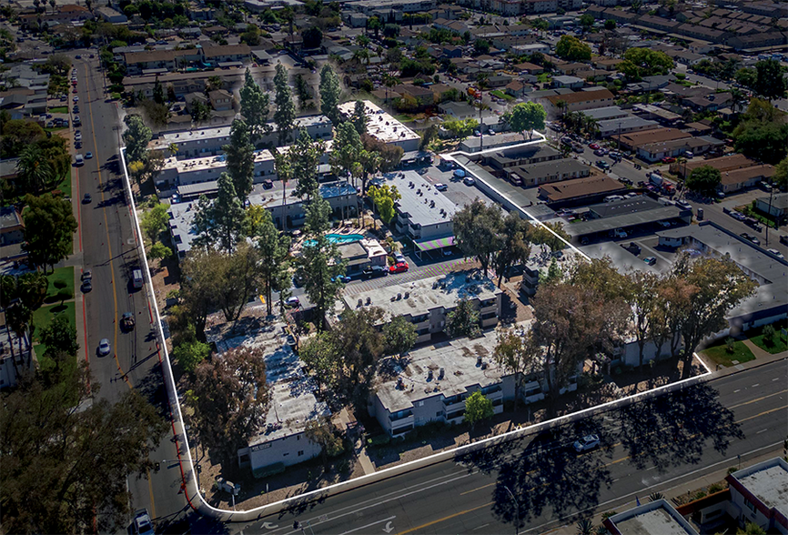 More Photos Of 725 N Fig St, Escondido Apartments For Sale