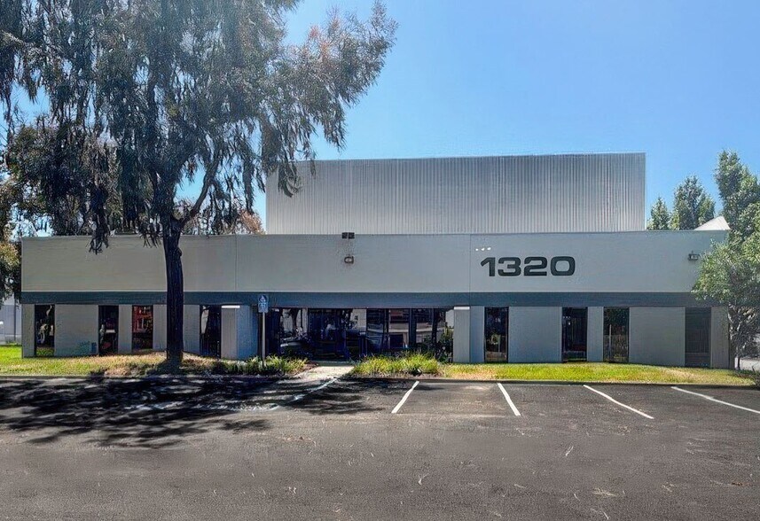 Primary Photo Of 1320 Kifer Rd, Sunnyvale Warehouse For Lease